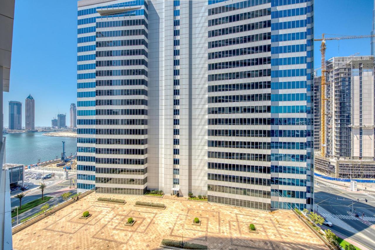 Maison Privee - Luxury, Spacious, Modern Near Burj Khalifa And Dubai Canal 외부 사진