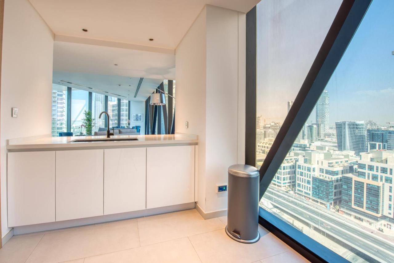 Maison Privee - Luxury, Spacious, Modern Near Burj Khalifa And Dubai Canal 외부 사진