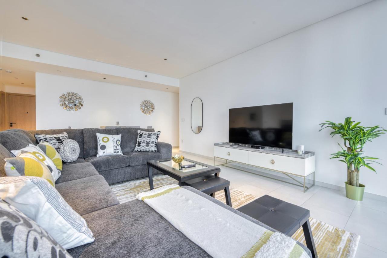 Maison Privee - Luxury, Spacious, Modern Near Burj Khalifa And Dubai Canal 외부 사진