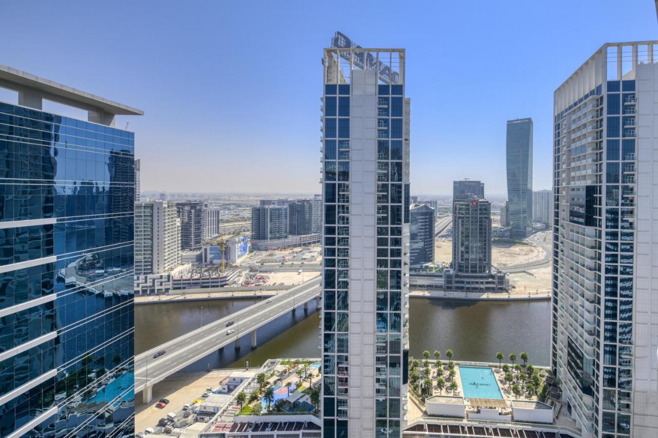 Maison Privee - Luxury, Spacious, Modern Near Burj Khalifa And Dubai Canal 외부 사진