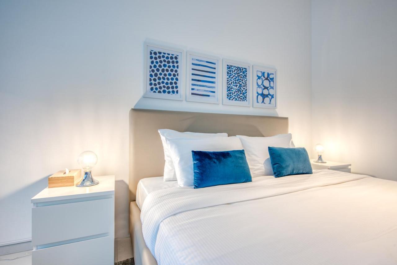 Maison Privee - Luxury, Spacious, Modern Near Burj Khalifa And Dubai Canal 외부 사진