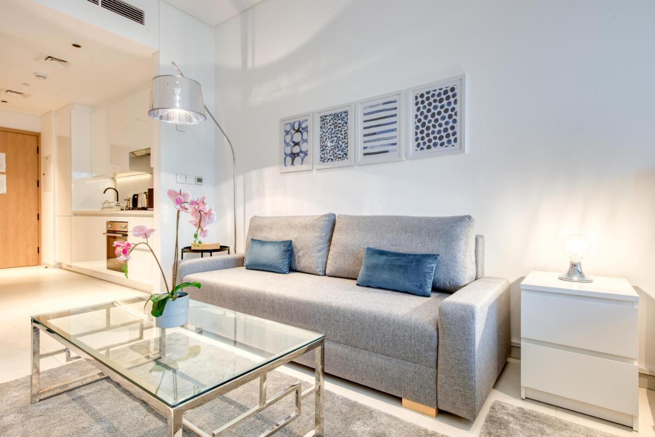 Maison Privee - Luxury, Spacious, Modern Near Burj Khalifa And Dubai Canal 외부 사진